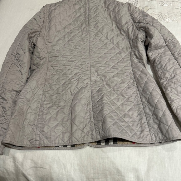 Burberry Brit Classic - Picture 4 of 6